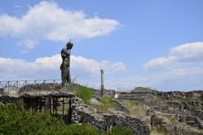 Pompeii Private Half-Day Tour from: Naples,Sorrento, Amalfi Coast - Pompeii Archaeological Park: what your 2-hour guided walk actually gives you