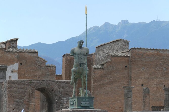 Pompeii private tour - Language and communication: when English is great and when it matters