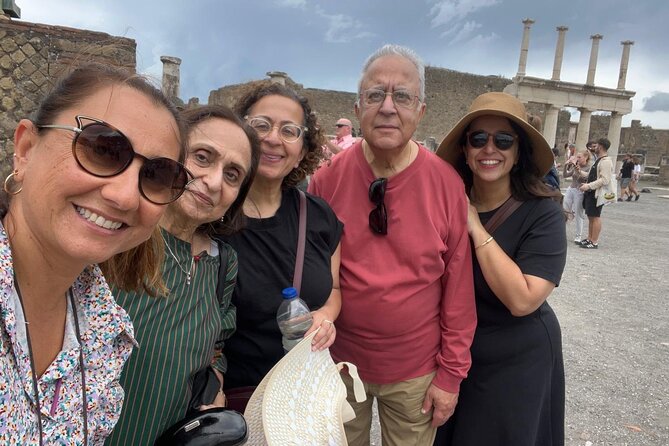 Pompeii private tour with expert guide in archaeology - Baths and the red light district: public wellness and scandal