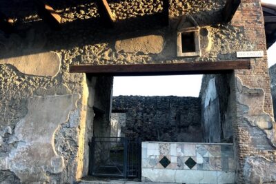 Pompeii Private Tour with expert local guide - The quieter timing and softer light advantage
