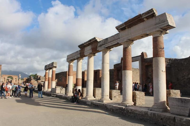 Pompeii: Skip-the-Line Guided Archaeological Discovery Tour - What the archaeologist adds (and why it’s worth paying for)
