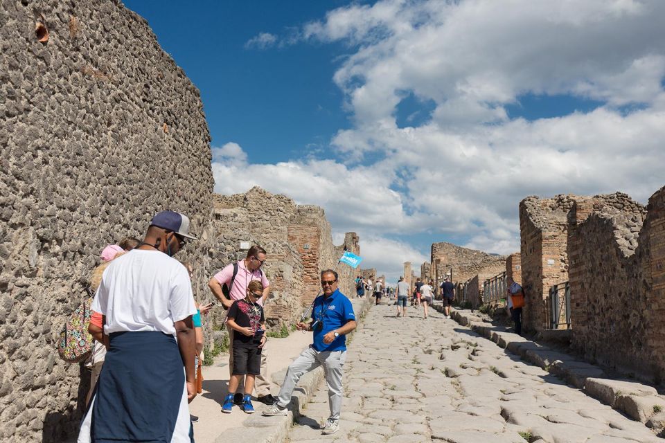 Pompeii: Skip-the-Line Guided Tour - Amphitheater Visit and Free Time: A Breather With a Big Payoff