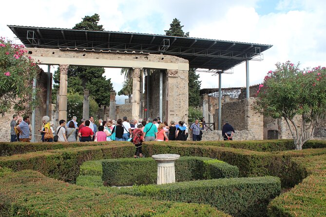Pompeii Skip-the-Line Tour – Private and limited group options - Your archaeologist guide and why English-only matters