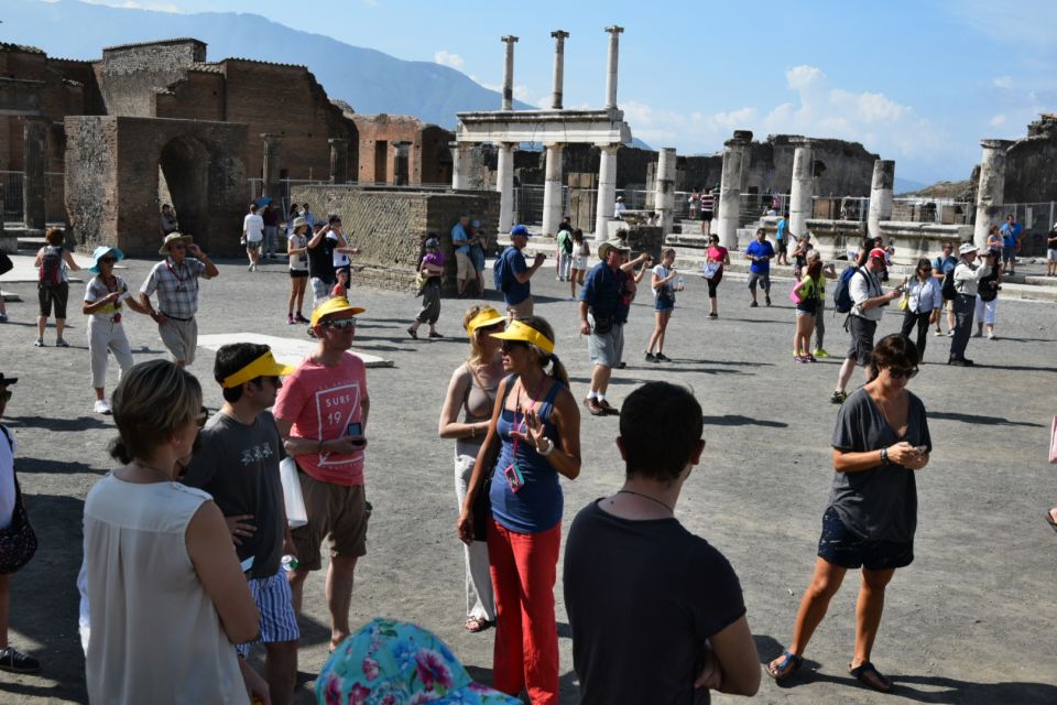 Pompeii Skip-the-Line Tour with Expert Archeological Guide - Macellum and Market Stops: Where Food and News Met