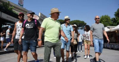 Pompeii Skip-The-Ticket-Line Tour with an Archeologist - Entering Faster: How Skip-the-Ticket-Line Helps (Even When Tickets Aren’t Included)
