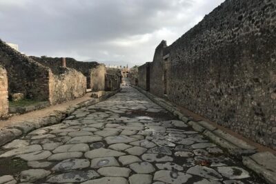 Pompeii Small Group Guided Tour with Skip-the-line Admission - Pompeii’s public buildings: theatres, temples, thermal baths, and why they matter