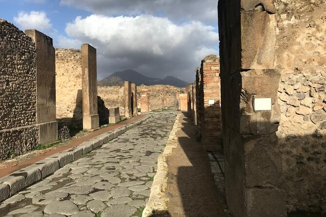 Pompeii Small Group Guided Tour with Skip-the-line Admission - The “red-light district” wall paintings: uncomfortable, but part of the story