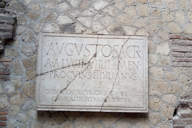 Pompeii Sorrento Positano - Stop 1: Pompeii’s streets, baths, and frescoed villas in about 2 hours