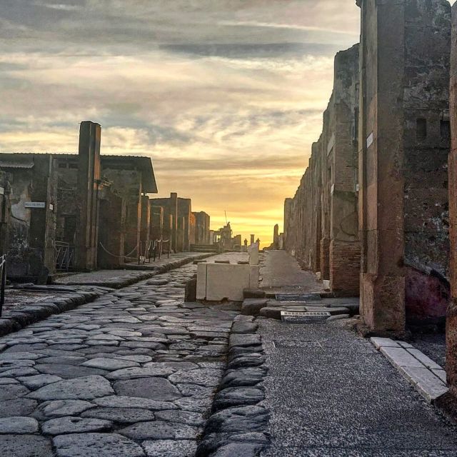 Pompeii Sunset tour for small group - House of the Faun: the highlight that’s more than just a name