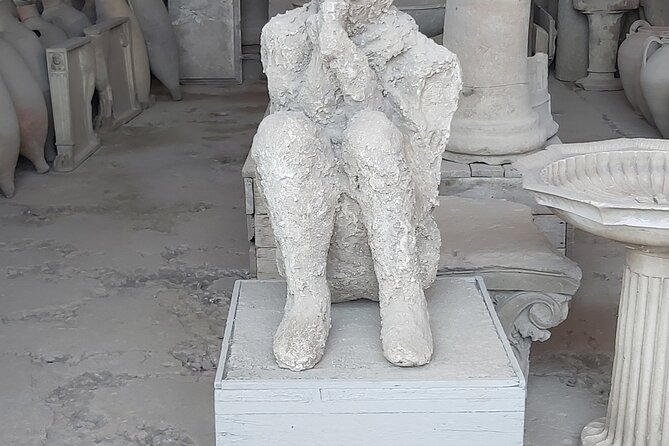 Pompeii tour with archaeologist - The route starts at Villa dei Misteri and ends at the Forum