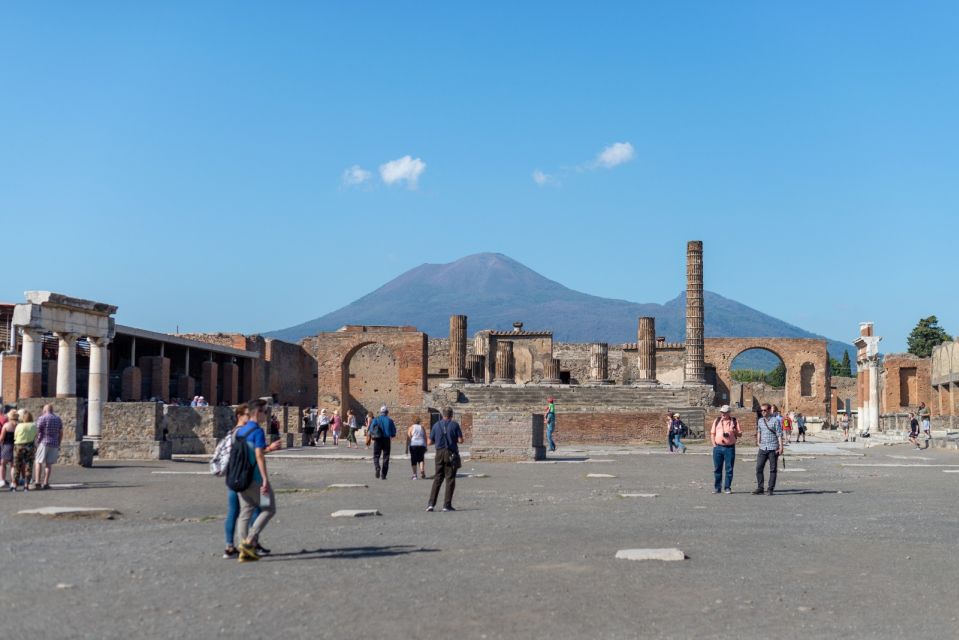 Pompeii & Virtual Museum Private 2-in-1 Kid's Tour - Forum Baths and Temple of Jupiter: Roman Routine Meets Belief