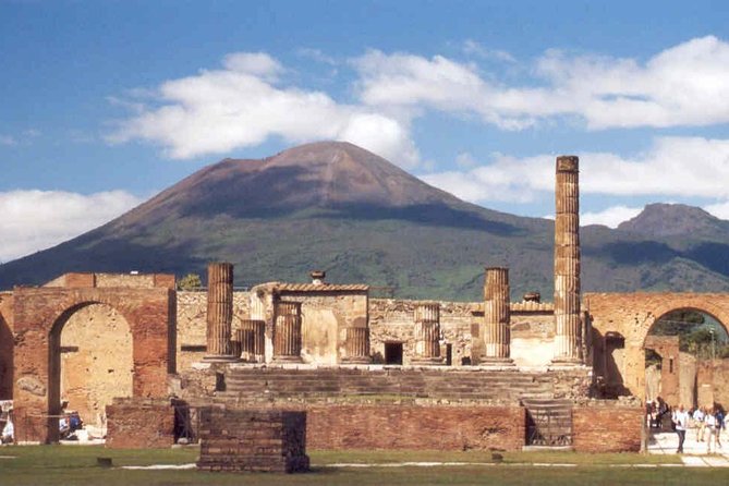 Pompeii Visit at its Most Peaceful Moment - Why a closing-time Pompeii visit feels calmer and smarter