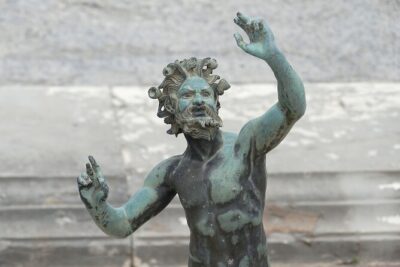 Pompeii Walking Tour: The Real History of the Ruins - Teatro Grande and Odeon: Comedy Under Ash