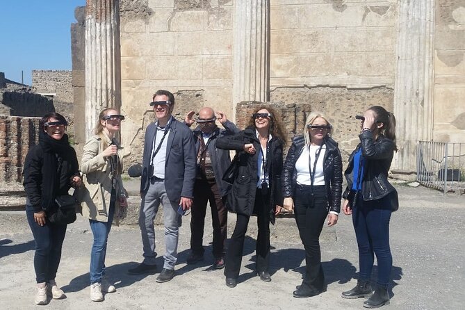 Pompeii: walking tour with 3D glasses and with entrance ticket - Who should book this Pompeii AR walking tour