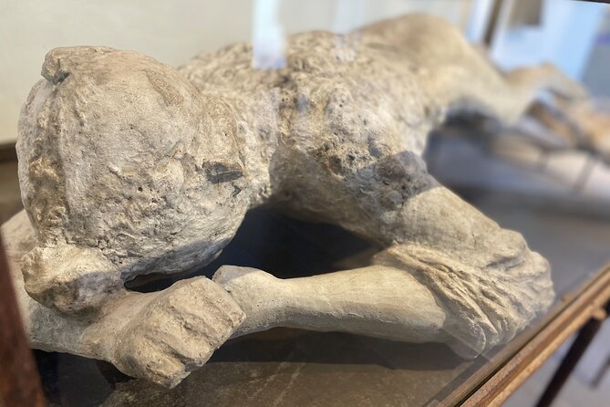 Pompeii with an archaeologist, small group!!! - The Lupanary and the Reality Check of Roman Life