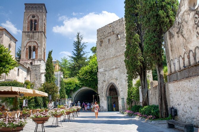 Positano, Amalfi & Ravello Group Tour with Optional Boat Ride - Ravello in 90 Minutes: Villa Rufolo, Villa Cimbrone, and Those Terraces