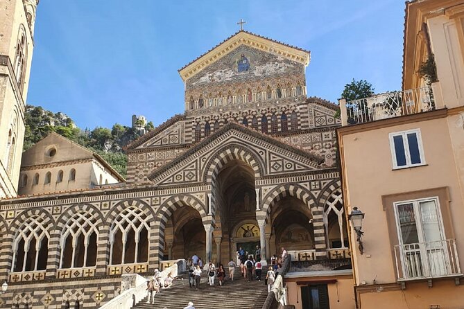 Positano and Amalfi Guided Tour by Sea from Naples - Guide Quality on the Coast: Clear, Attentive, and Practical