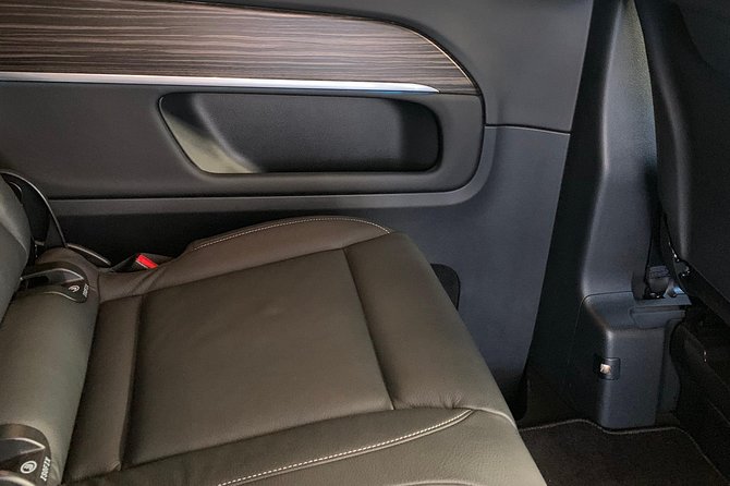 Private car service Naples Airport To Sorrento or vv - Naples Airport pickup: you meet your driver in the right place