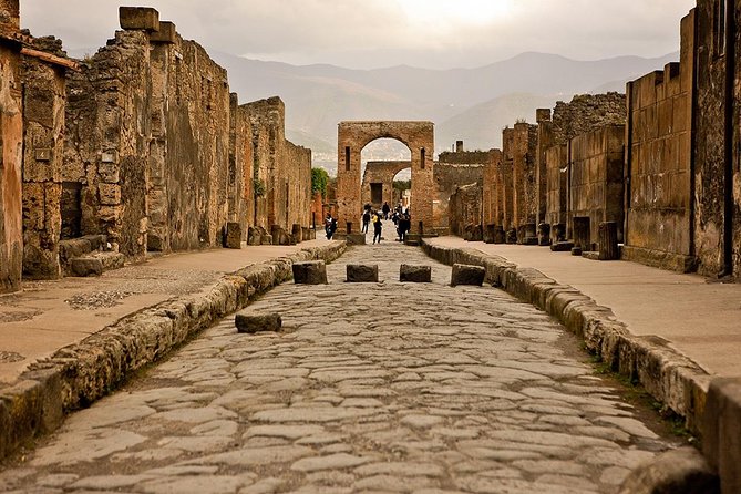 Private Exclusive VIP Tour of Positano, Pompeii & Mount Vesuvius - Stop 3: Mount Vesuvius National Park Crater Climb (About 1 Hour)