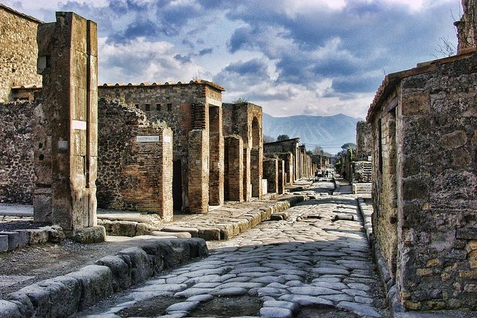 Private Excursion to Pompeii and Amalfi Coast from Naples Cruise Port or Hotel - Skip-the-Line Pompeii Entry: Porta Marina to Villa dei Misteri