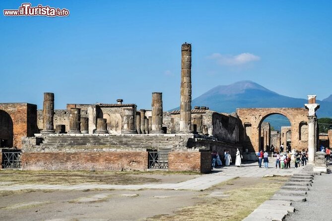 Private Full-Day Tour Sorrento, Positano, and Pompeii - Sorrento in One Hour: Torquato Tasso Square to Limoncello Shops