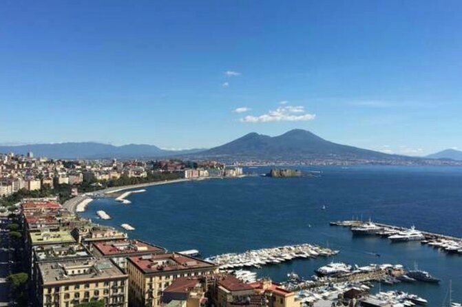 Private Guided Half Day Panoramic Tour in Naples - Piazza del Gesu Nuovo: the classic Naples launch point