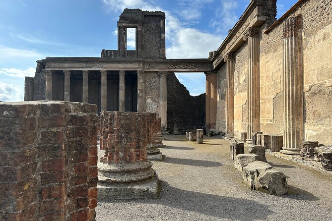 Private Guided Tour of Pompeii Excavations - What’s included (and what you must bring)