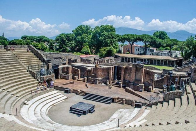 Private Guided Tour of Pompeii. Sunset Tour - Forum baths and Via dell’Abbondanza: social life and the main street