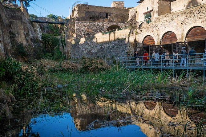 Private Herculaneum for Families: Kids Archaeology Adventure - Parco Acheologico di Ercolano: preserved Roman life in a walkable grid