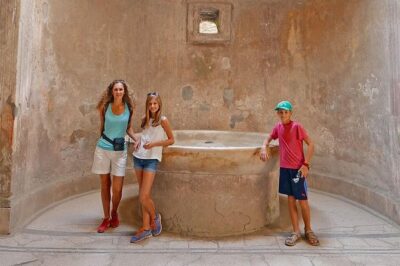 Private Herculaneum Tour for Kids and Families - The 2-hour route through a city frozen by Vesuvius