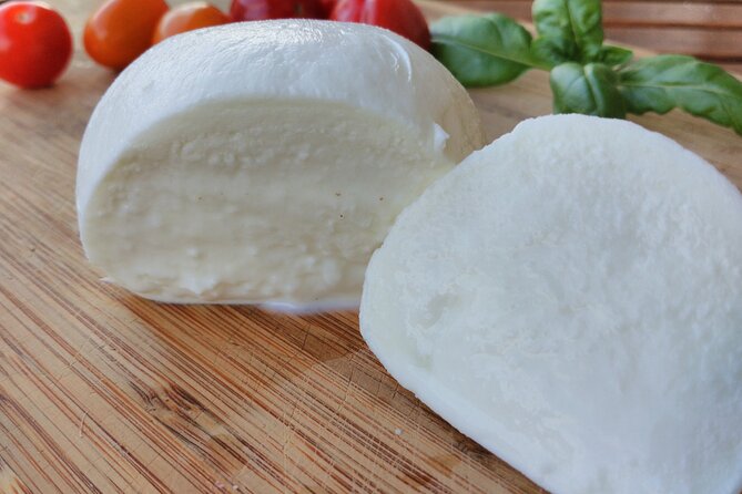Private Tour from Sorrento/Positano to Paestum and Mozzarella tour - Barlotti buffalo farm: what the 2-hour stop really gives you