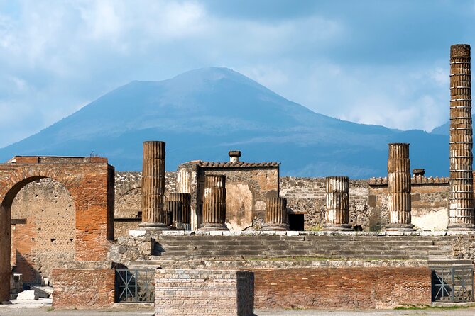 Private Tour of Pompeii and the Amalfi Coast from Sorrento or Naples - Pompeii Archaeological Park: two hours is a sprint—plan your route