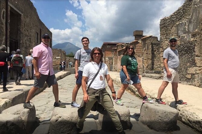 Private Tour of Pompeii - Luca at the Pompeii Archaeological Park: what you’ll actually do