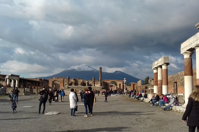 Private tour of the Pompeii excavations - Should you book this Pompeii private tour?