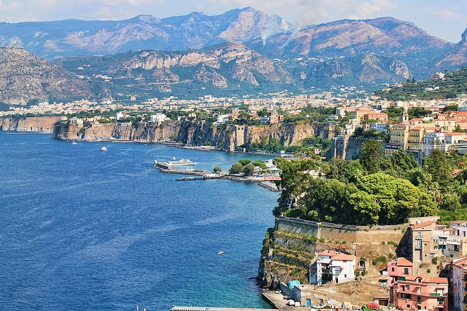 Private Tour Sorrento, Amalfi Coast, and Pompeii from Naples - The small logistics that matter on travel day