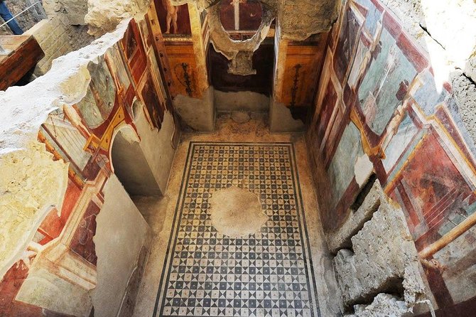 Private tour to Pompeii Herculaneum and Vesuvius - The Driver Matters: You’re Not Just Riding