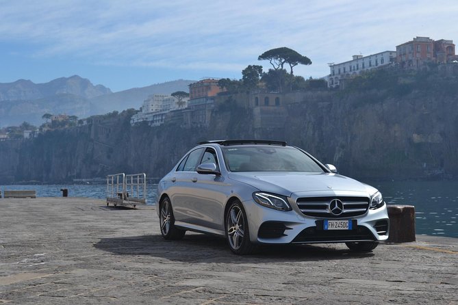 Private Transfer: Naples Hotel, Airport,Train Station to Positano - From Naples to Positano: what the 1 hour 30 minutes really means