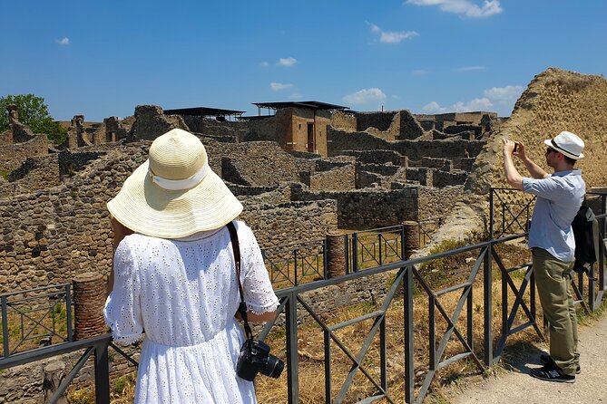 Private Transfer: Naples to Sorrento with Pompeii Guided Tour - Stabian Baths: Real Routine, Not Just Pretty Stones