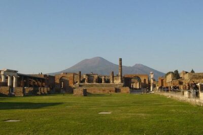 Private VIP tour to Pompeii Ruins with a Private Guide - Your 2-hour private guide walk through Pompeii’s big areas