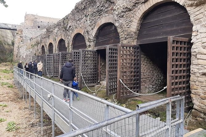 Private Walking Tour through the Historical City of Herculaneum - Charred wood house stop: Partem Domus lignea and the shock of preservation