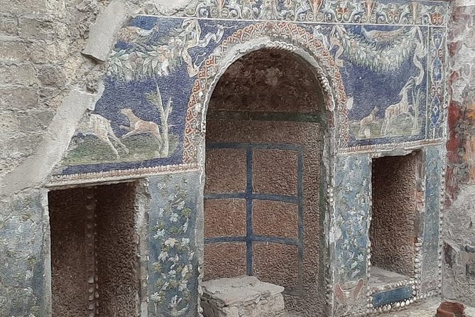 Private Walking Tour through the Historical City of Herculaneum - Neptune and Amphitrite mosaic: Casa di Nettuno e Anfitrite