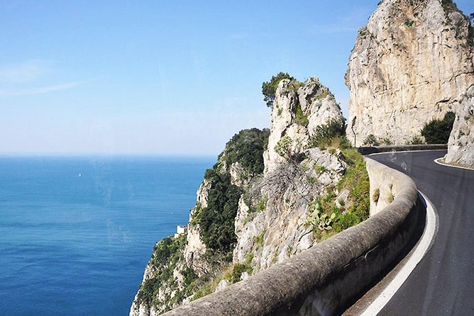 Scooter rental on the Amalfi Coast - FAQ