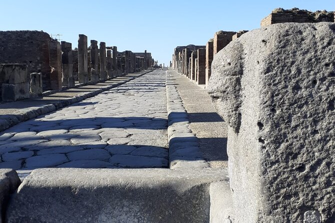 Semi - Private Tour of Pompeii with an Archaeologist - Meeting at Coffee Shop Vittoria: Timing and Logistics That Matter