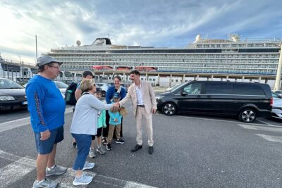 Shore Excursion Tour for Kids from Naples Port to Pompeii and Vesuvius - Vesuvius park and the crater walk with local support