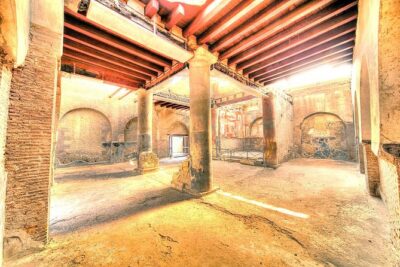 Skip-the-line Ancient Herculaneum Highlights Exclusive Tour with Private Guide - What you’ll actually see: houses, shops, and original details