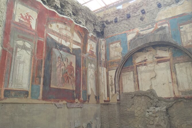Skip the Line Ancient Herculaneum Walking Tour with Top Rated Guide - Skip-the-line entry at Ercolano Scavi: the calm start you want