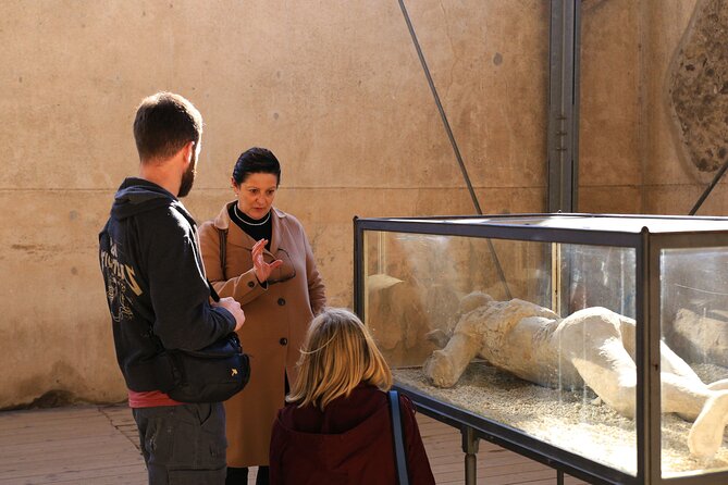 Skip-the-line Exclusive Private Full-Day Complete Ancient Pompeii Guided Tour - Pompeii Archaeological Park: get oriented in an hour