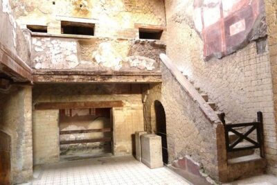 Skip the Line Half Day Private Tour of Herculaneum Highlights with Local Guide - Pompeii context first: the quick lesson that makes everything clearer