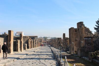 Skip-the-Line Pompeii Archaeological Site with Private Guide - AD 79 and Vesuvius: how the big eruption story becomes understandable