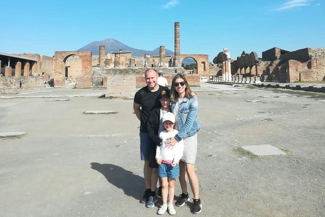 Skip-the-Line Pompeii Tour for Kids with an Archaeologist - Meeting at Hotel Vittoria: Start Point and First-Walk Flow
